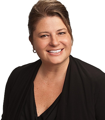 Portrait of Rachel Alexander, REALTOR®.